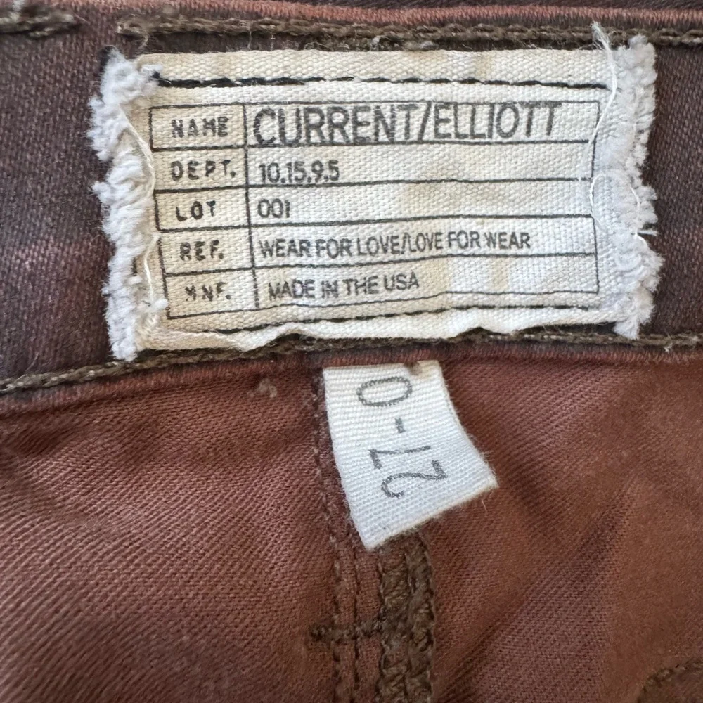 Current/Elliott “Soho Zip Stiletto” Brown Coated Skinny Pants – Size 27